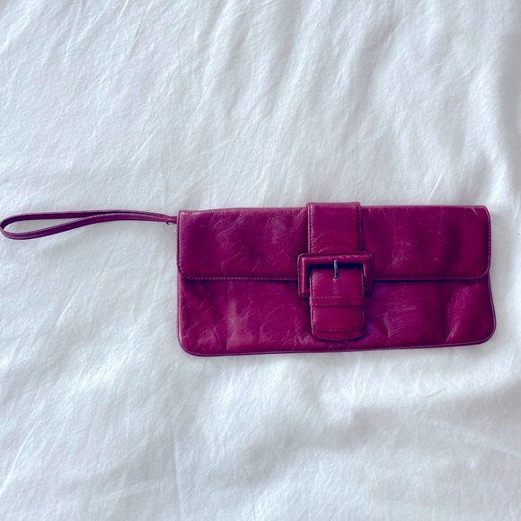 Hobo cranberry leather wristlet. Great condition. - Picture 1 of 3